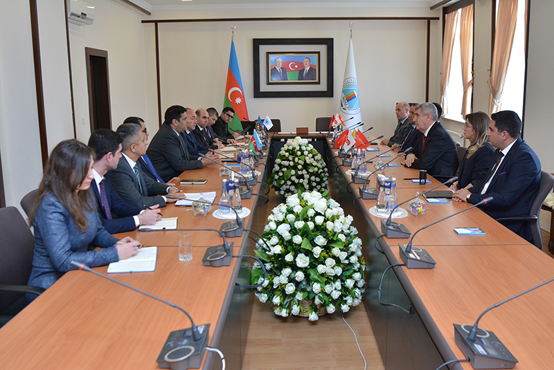 A memorandum of cooperation was signed between Nakhchivan State University and "Lazzet Food Industry" Limited Liability Company
Nakhchivan State University considers cooperation with industries as a priority direction of its development. For this purpose, industrial cooperation is important in the cooperation of the higher education institution.