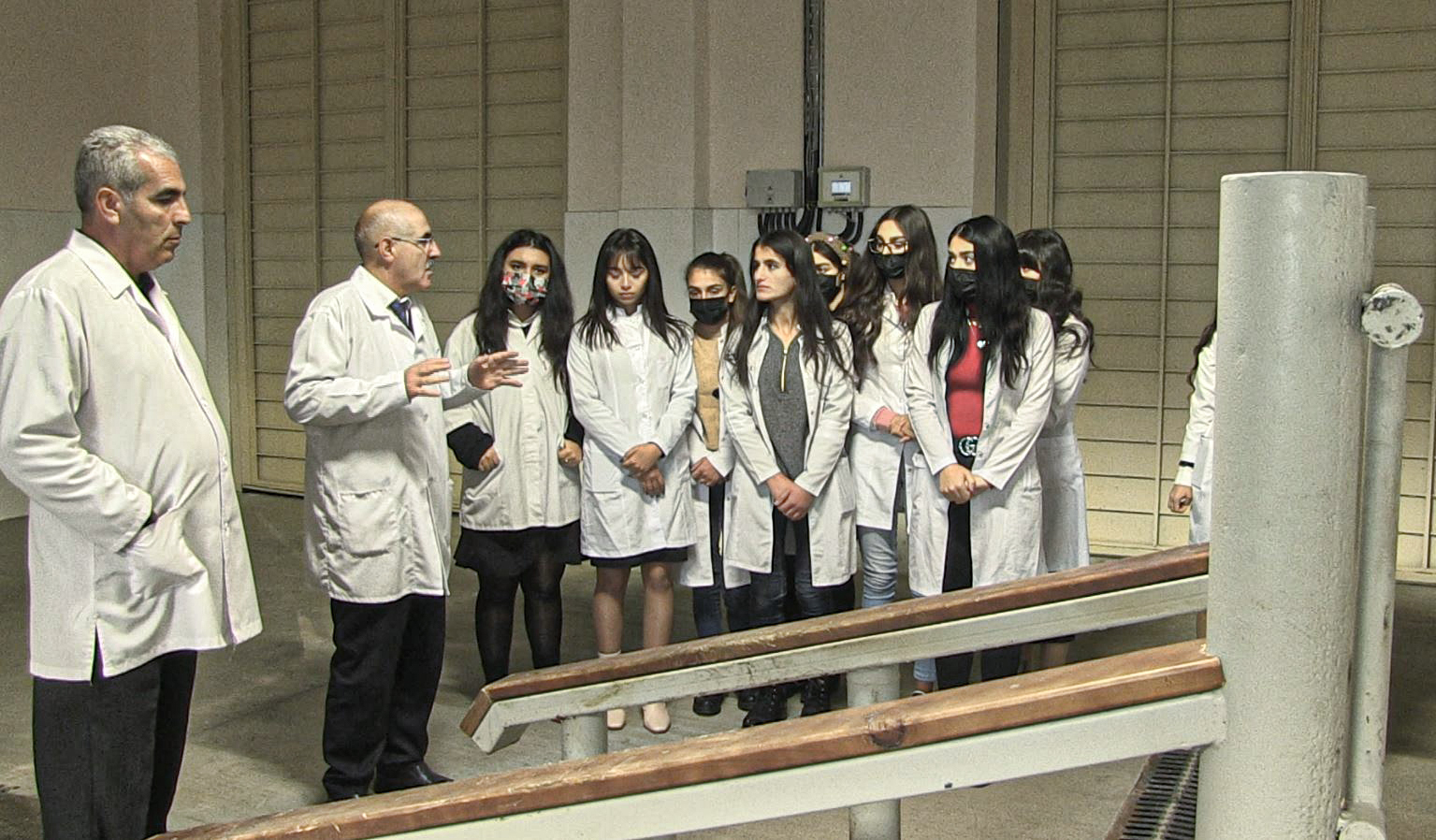 Students from Nakhchivan State University Visit the Artificial Insemination Center.